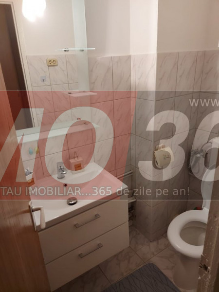 Apartament 3 Camere Decomandat Renovat Gavana 3 etaj 1