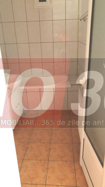 Ap.3 cam Gavana 3 decomandat Et.2 loc parcare – partial mobilat
