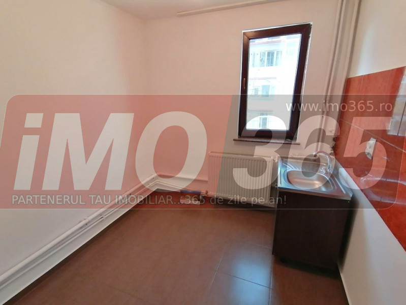 Garsoniera renovata Razboieni Et.2 - decomandat