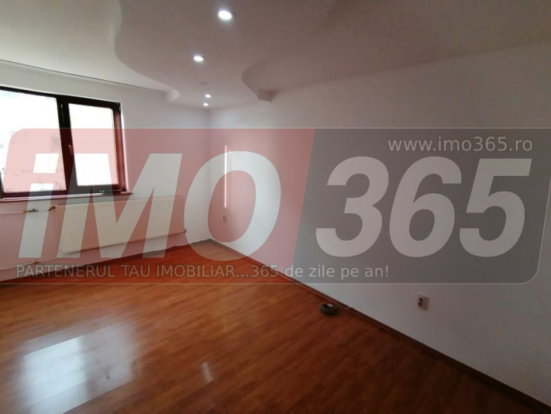 Garsoniera renovata Razboieni Et.2 - decomandat