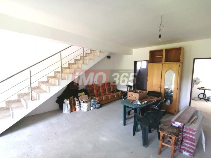 Casa Duplex Pitesti - 120mp st - 185mp teren - zona Slava