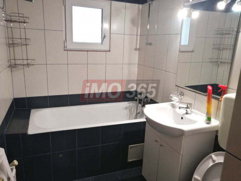 Ap.3 camere decomandat bloc 1984 - mobilat si utilat