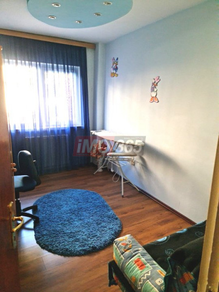 Ap.3 cam Gavana 3 stradal Et.1 bloc 1985 mobilat utilat