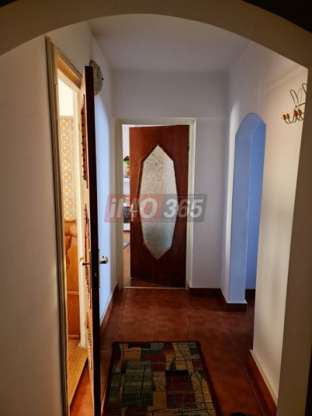Ap.3 cam Gavana 3 stradal Et.1 bloc 1985 mobilat utilat