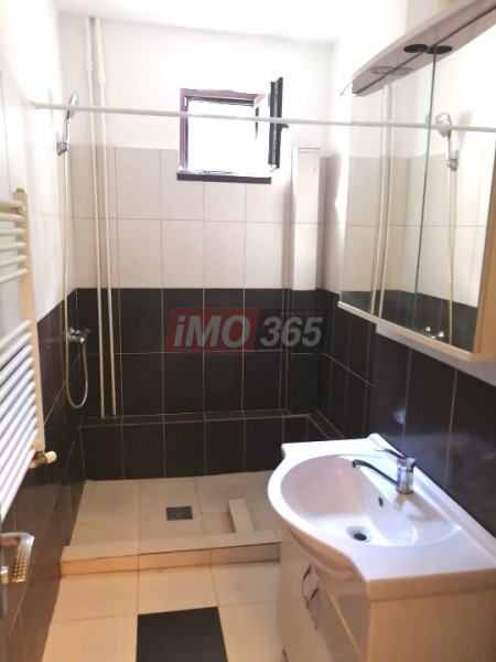 Ap.2 camere parter Teilor-renovat-mobilat bucatarie