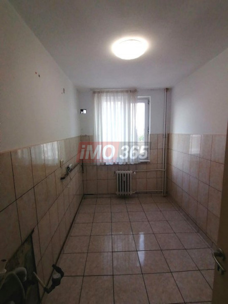 Ap.2 camere 54mp termopan - balcon - baie cu geam