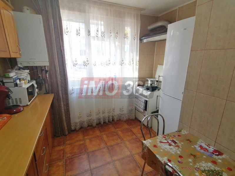 Ap.3 camere parter Trivale (aproape de piata scoala)