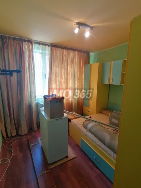 Ap.3 camere parter Trivale (aproape de piata scoala)