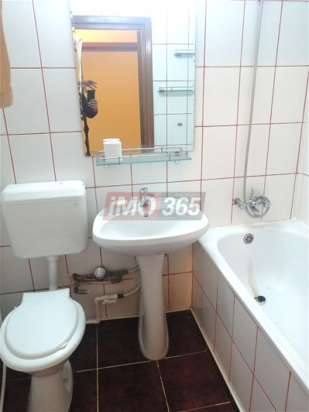 Ap.3 cam decomandat Trivale Et.2