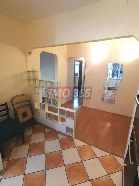 Ap.3 cam decomandat Trivale Et.2