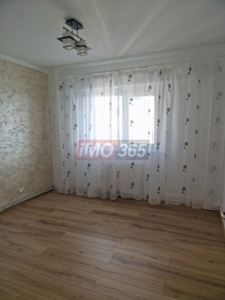 Ap.3 camere 2 bai ST 88mp bloc 1990 renovat 