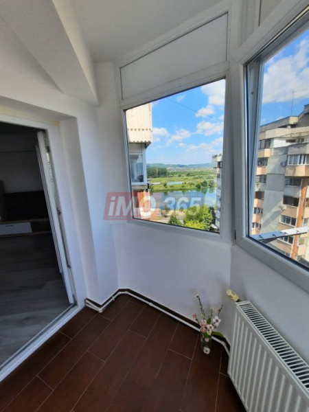 Ap.3 camere 2 bai ST 88mp bloc 1990 renovat 