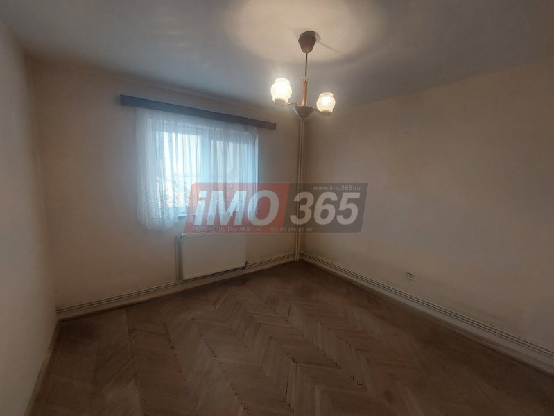 Ap.4 cam et.1 Brâncoveanu 2 bai centrala boxa parcare