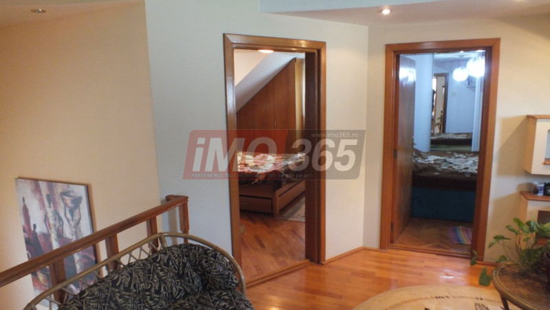 Proprietate cu 2 case si 1500mp teren in Geamana 1 Km de Prundu