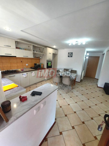 Ap.3 camere mobilat/utilat si curte proprie de 90mp