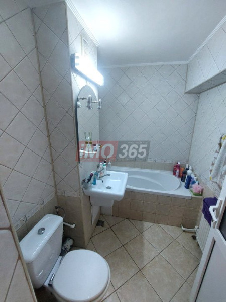 Ap.3 cam 88mp st Et.1 bloc 1994 cu 2 bai 
