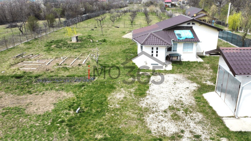 Casa Lupueni (Babana) cu teren 4935 mp