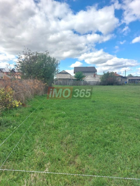 Teren Poiana Lacului (Cepari) - 4039 mp - deschidere 21m