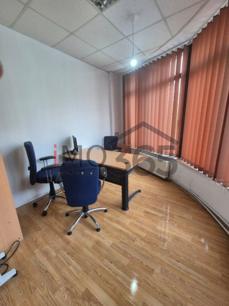 Spatiu birou Craiovei Scoala 11 et.1 mobilat