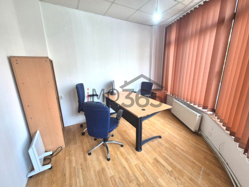 Spatiu birou Craiovei Scoala 11 et.1 mobilat