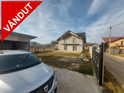 Casa P+M la 6Km de Pitesti - Argeselu Maracineni