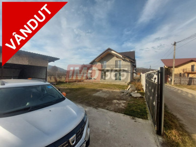 Casa P+M la 6Km de Pitesti - Argeselu Maracineni