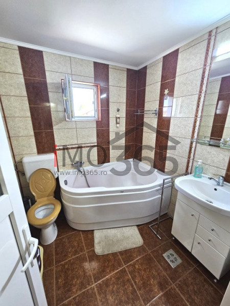 Casa S+P+M Calea Campulung cu 1000mp teren 