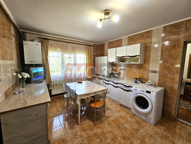 Casa S+P+M Calea Campulung cu 1000mp teren 