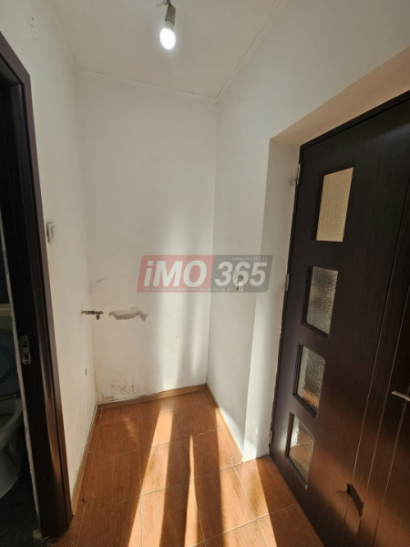 Ap.2 camere Craiovei parter Stradal pretabil spatiu