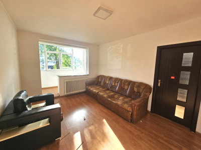 Ap.2 camere Craiovei parter Stradal pretabil spatiu