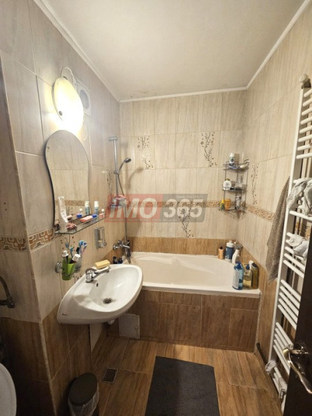 Ap.2 cam Craiovei mobilat C+T+loc parcare