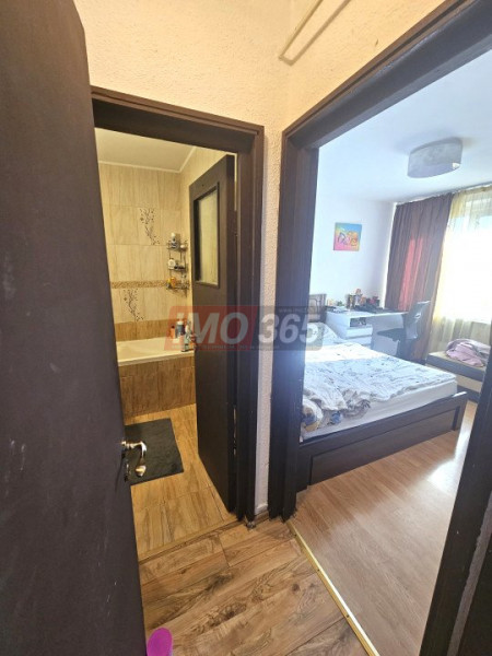 Ap.2 cam Craiovei mobilat C+T+loc parcare