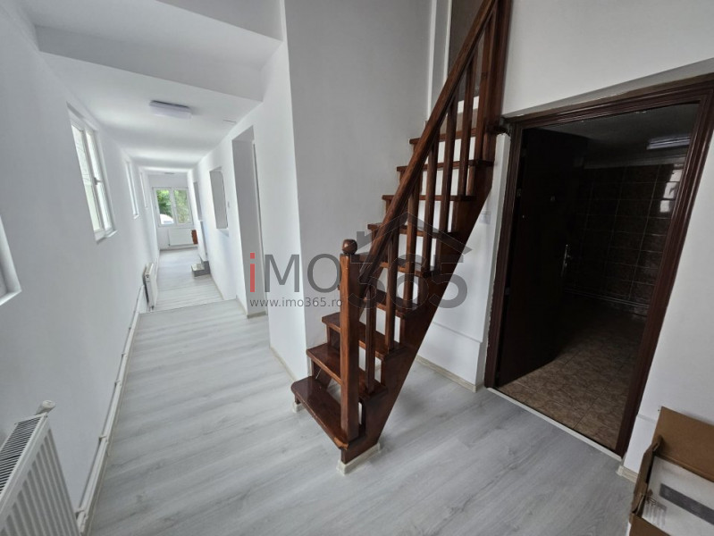 Casa Parter Izvorani Stefanesti, la nici 500m de DN7