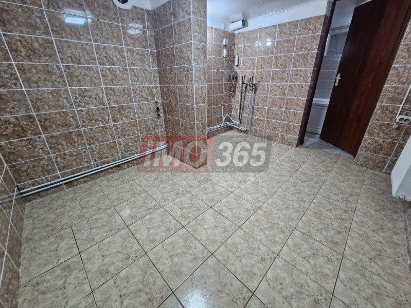 Casa Parter Izvorani Stefanesti, la nici 500m de DN7