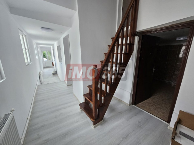 Casa Parter Izvorani Stefanesti, la nici 500m de DN7