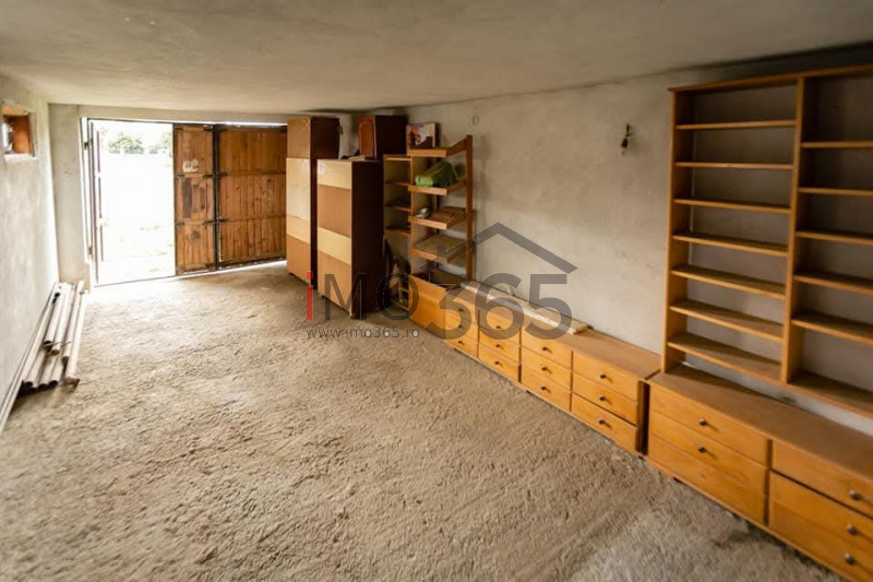 Casa P+1+M cu teren 1424 Stefanesti la 1Km de Podul Viilor