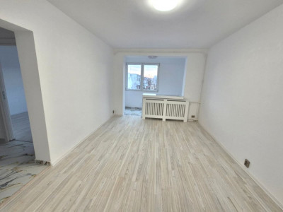 Ap.2 cam Banat renovat 2025 centrala termopan