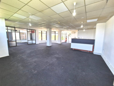 Spatiu comercial/birouri Craiovei Scoala 11 
