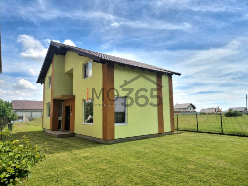 Casa de vanzare, Calinesti