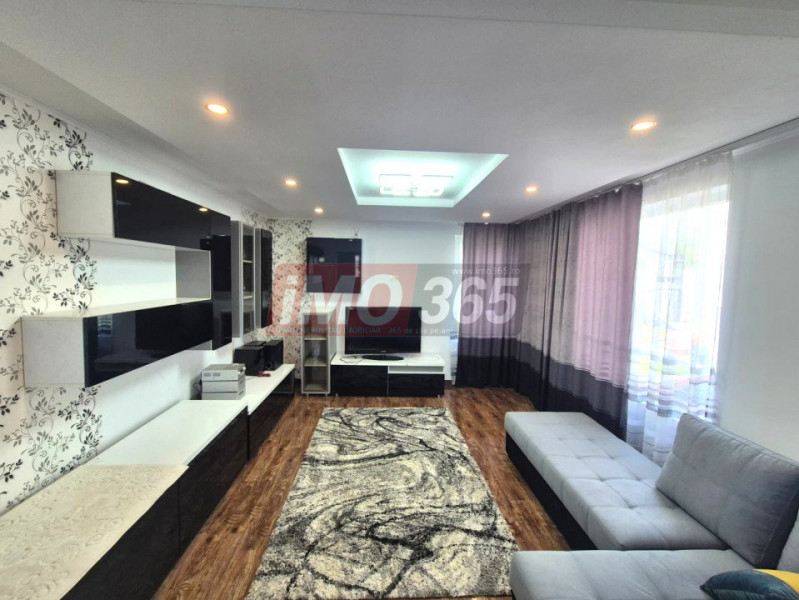 Casa 140 mp cu 4 dormitoare teren 610 mp Calinesti (la 3km de Topoloveni)