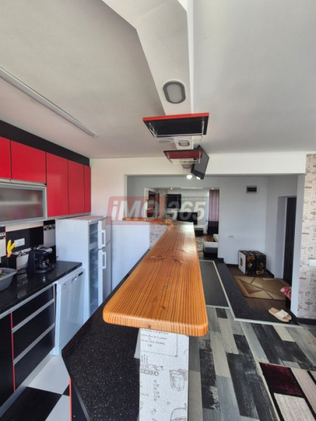 Casa 140 mp cu 4 dormitoare teren 610 mp Calinesti (la 3km de Topoloveni)