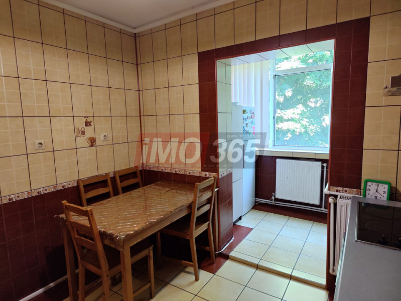 Ap.3cam. mobilat-utilat,2 bai, Et.1,Bloc 1985,Popa Sapca