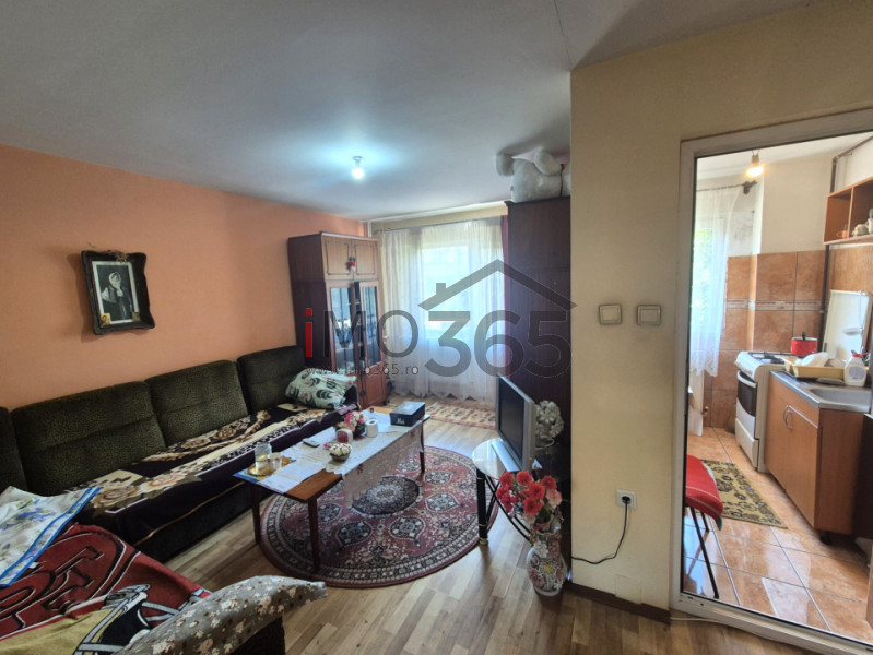 Garsoniera spatioasa Gavana Et.2 (Str.Fratii Catina)