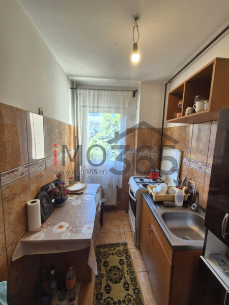 Garsoniera spatioasa Gavana Et.2 (Str.Fratii Catina)