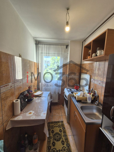 Garsoniera de inchiriat Gavana Et.2 (Str. Fratii Catina)