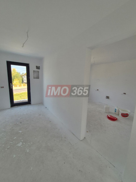 Casa P+1 cu 5 camere-2 bai - la 6km de Pitesti 