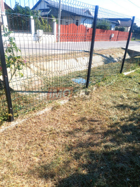 Teren intravilan Costesti, 4688mp deschidere 26mp