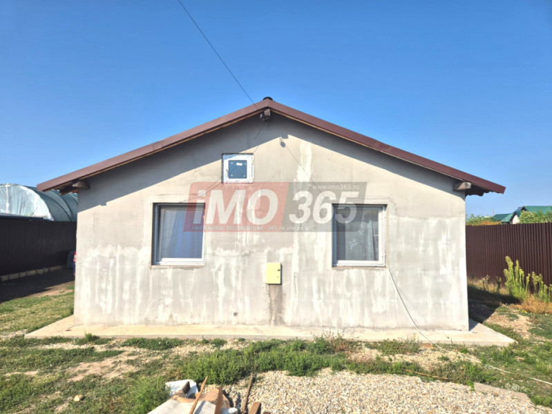 Casă in Bradu cu teren 1020mp, an constructie 2025