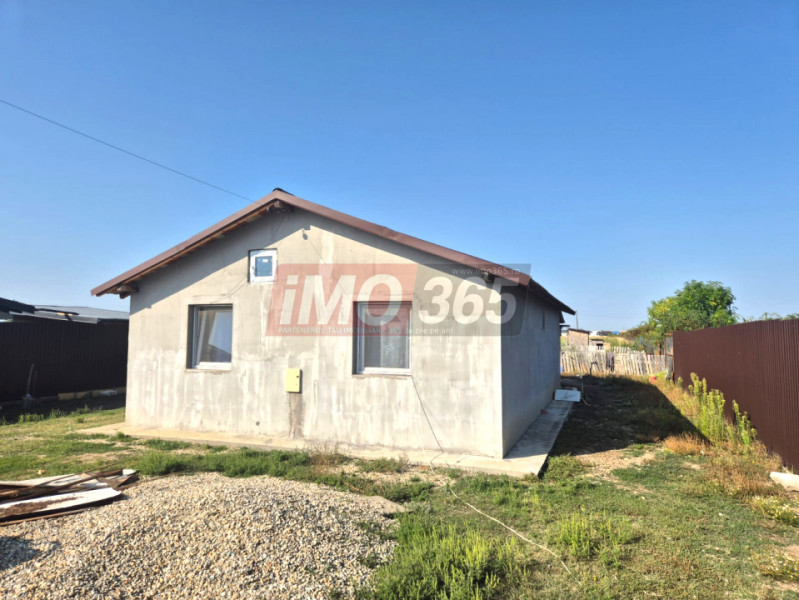 Casă in Bradu cu teren 1020mp, an constructie 2025