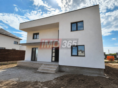 Casa P+1 cu 5 camere-3 bai - la 6km de Pitesti 